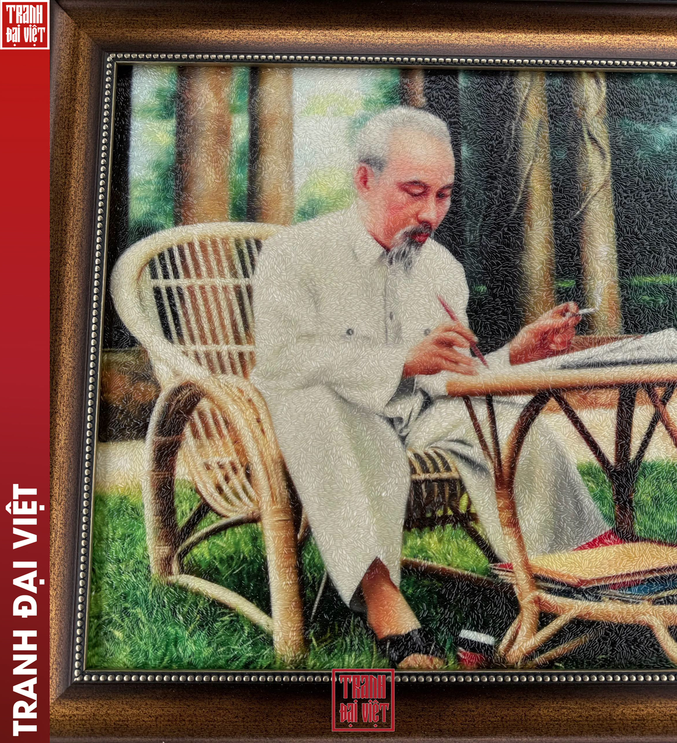 Ảnh 2 Tranh Bác Hồ Ngồi làm việc - Tranh Đại Việt