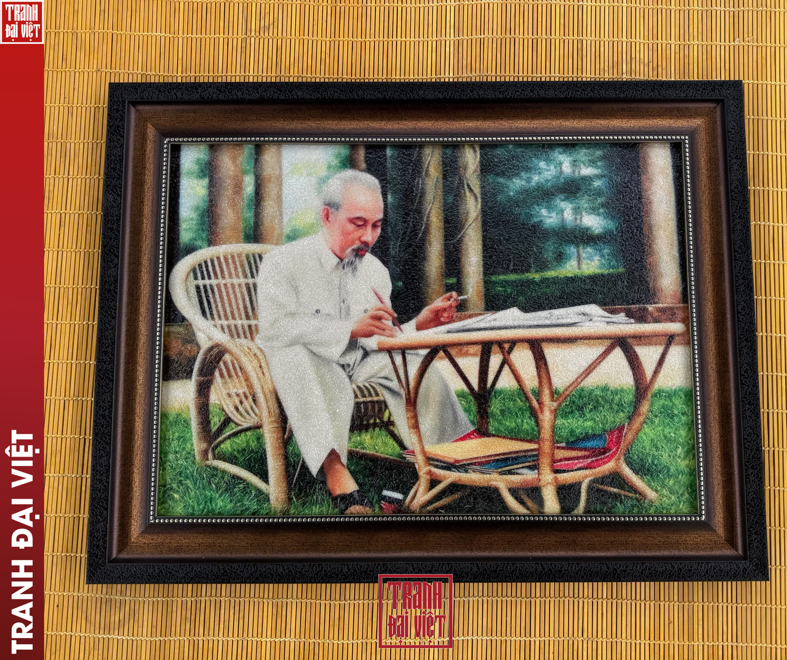 Ảnh 5 Tranh Bác Hồ Ngồi làm việc - Tranh Đại Việt